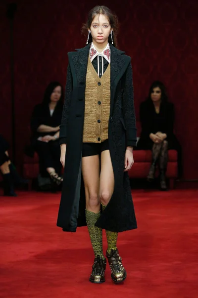 Look 23